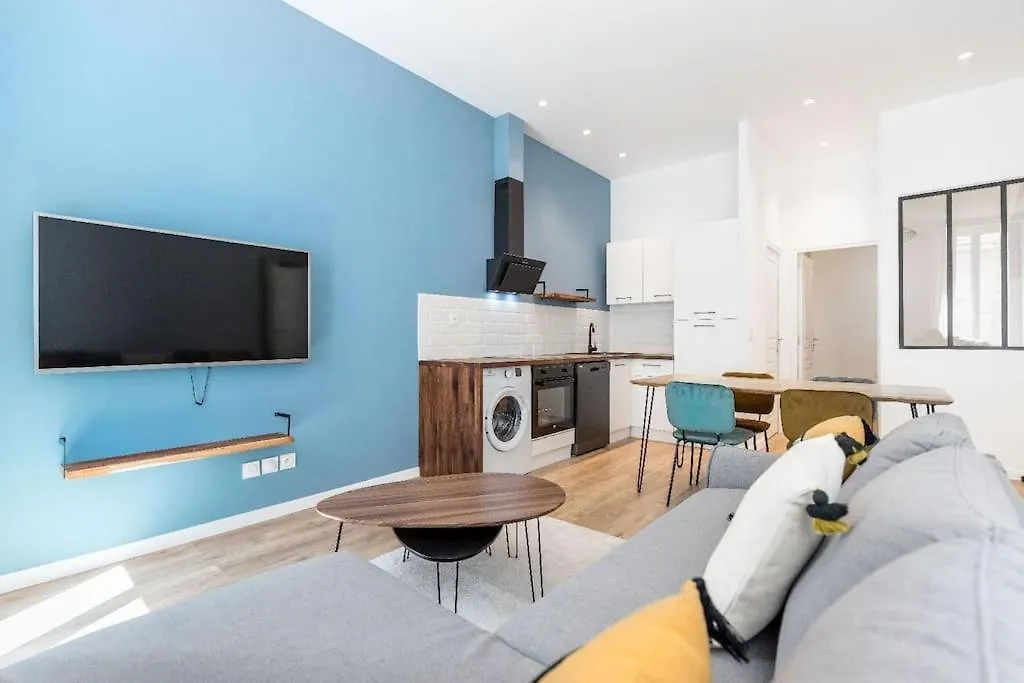 Appartement Castellane Centre Ville : Deux Chambres Marseille